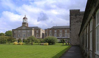 View along granite colonnade to the Trafalgar block, of the former Royal Naval Hospital, Plymouth by Unbekannt Unbekannt